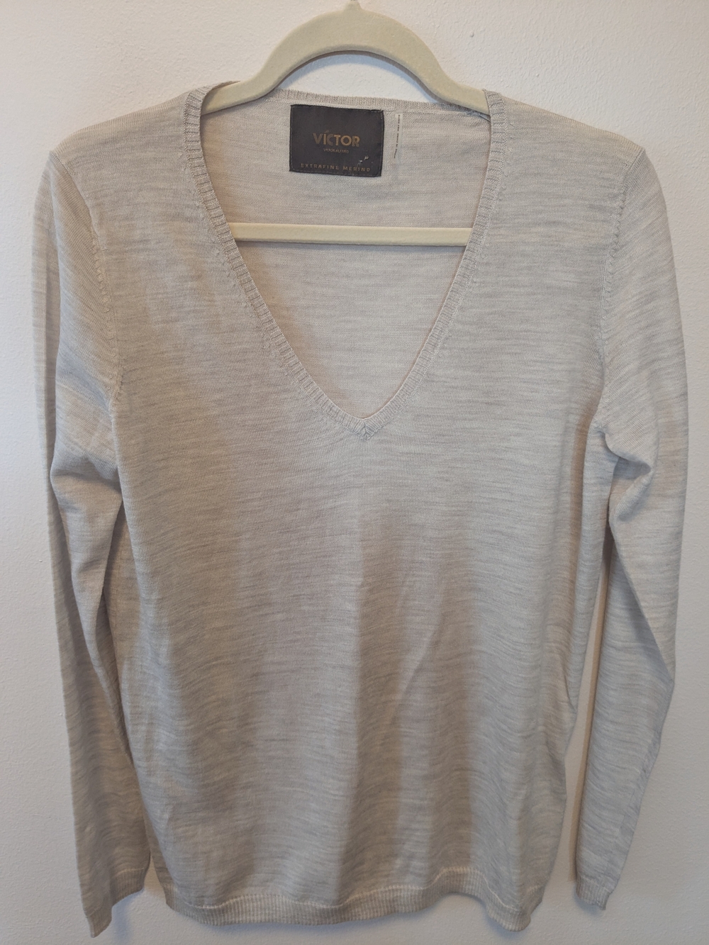 Women's V-Neck Sweater in Light Taupe